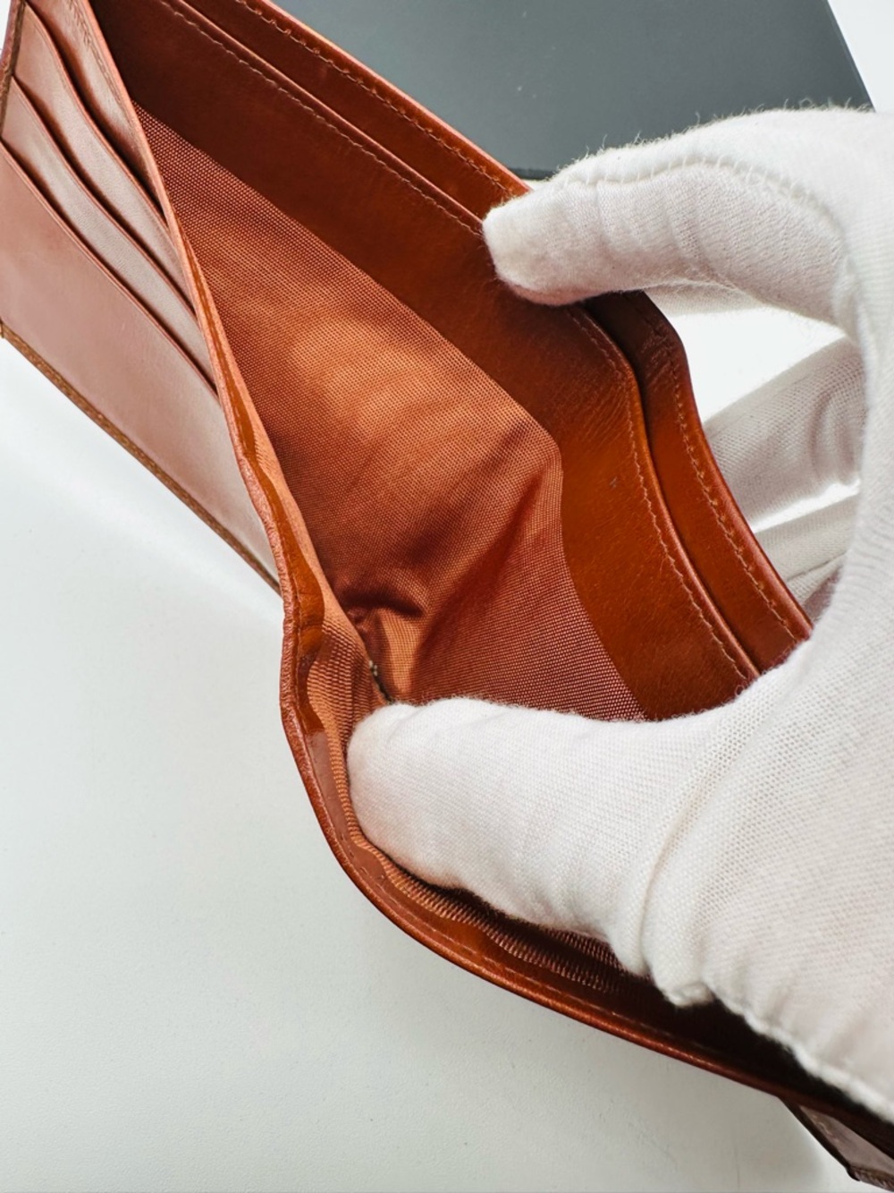 Celine vintage Bi Fold Wallet - Picture 15 of 16